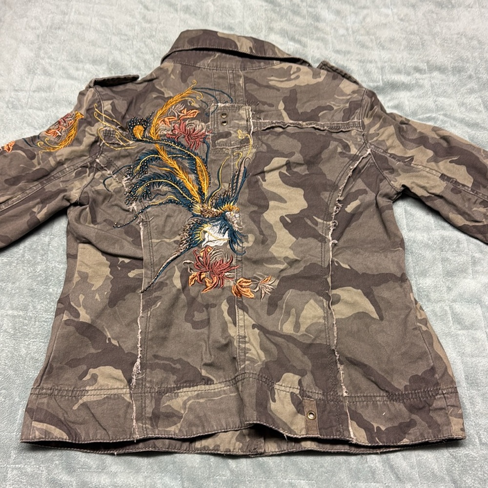 BD Branded by Deep Los Angeles Camo Jacket, Embroidered, Floral, Bird, Size M